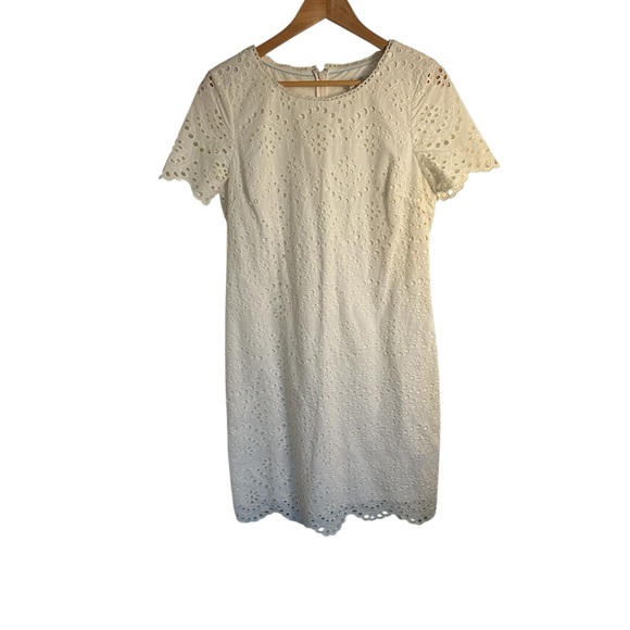 Boden Dresses & Skirts - Boden White Eyelet Scalloped Dress NWT 8L